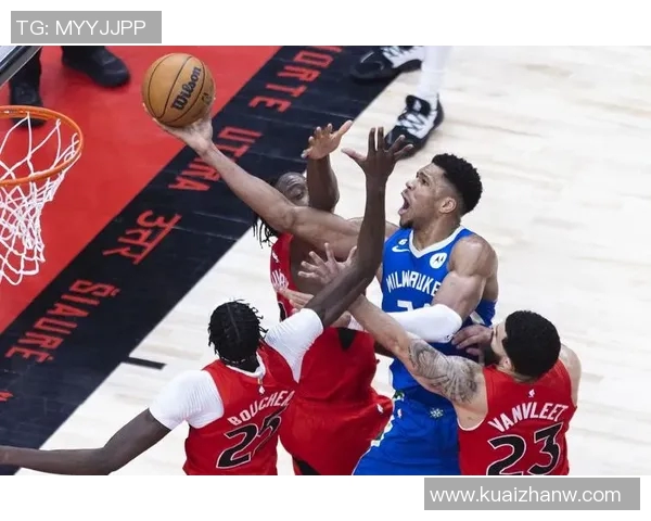 NBA新赛季：扬尼斯·安特托昆博转型控卫，利文斯顿重返雄鹿